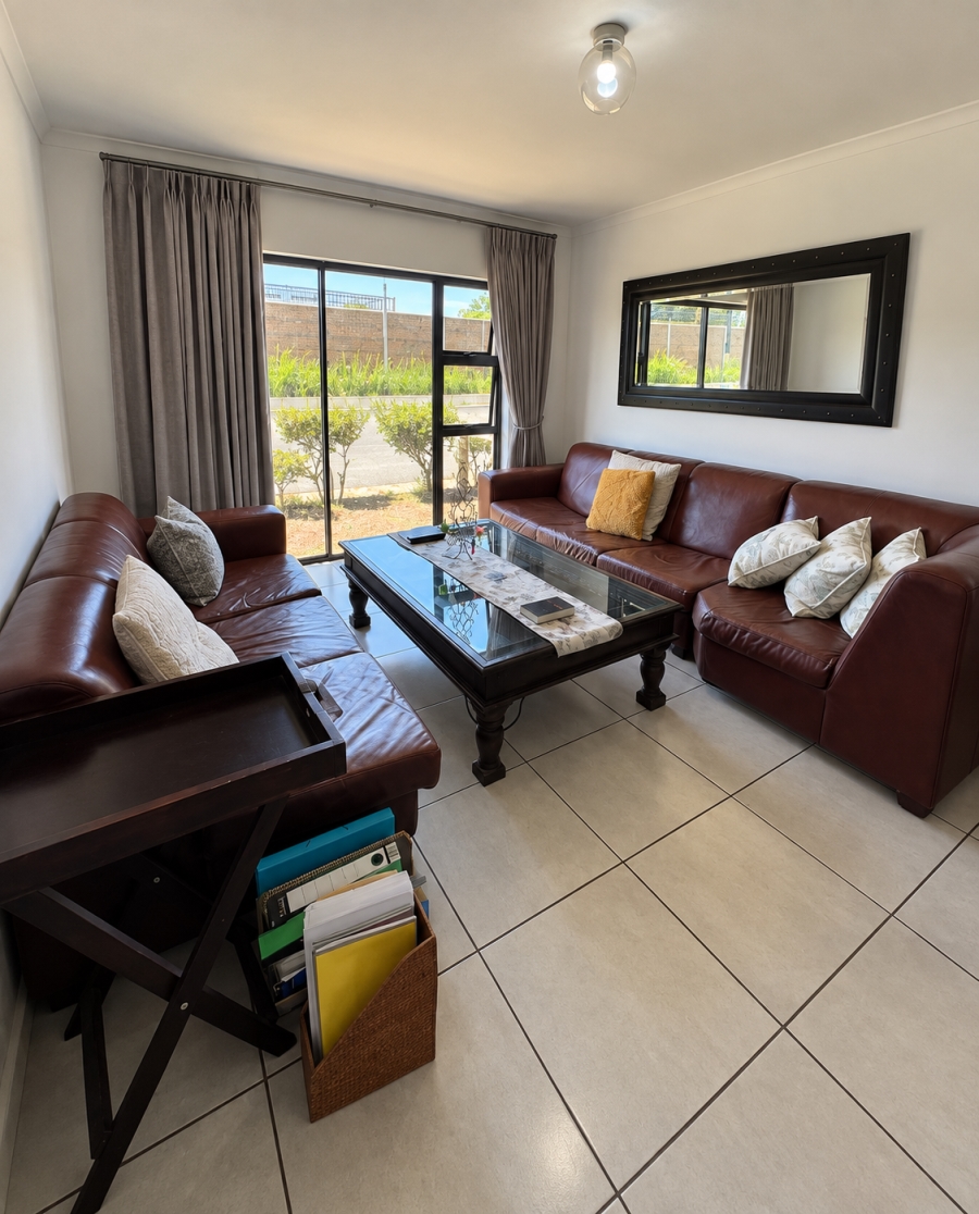 2 Bedroom Property for Sale in Silver Oaks Western Cape